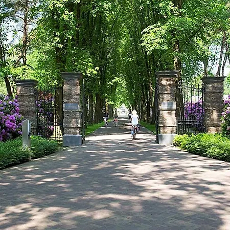 In A Park De Veluwe Hotel 2*